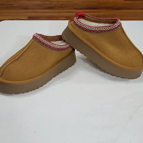 French Connection Womens Chunky Slippers Indoor/Outdoor Faux Fur Sz 7/8 EUC - Picture 8 of 11